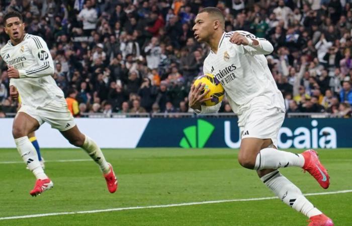 Mbappé est « meilleur dans l’axe » que sur l’aile gauche, assure Ancelotti