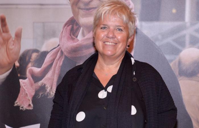 Mimie Mathy explique pourquoi elle est apparue en fauteuil roulant au concert des Enfoirés