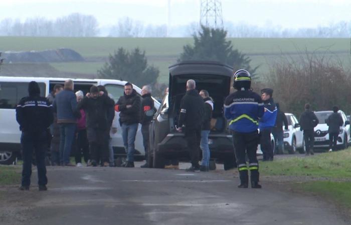 Lydie Logé affair. Monique Olivier and the investigators left Saint-Christophe-le-Jajolet