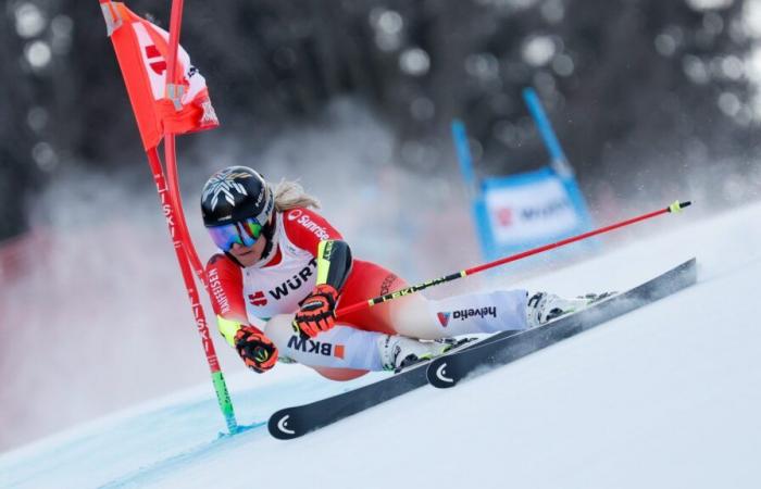 Lara Gut-Behrami et Camille Rast dans la mêlée sur Kronplatz