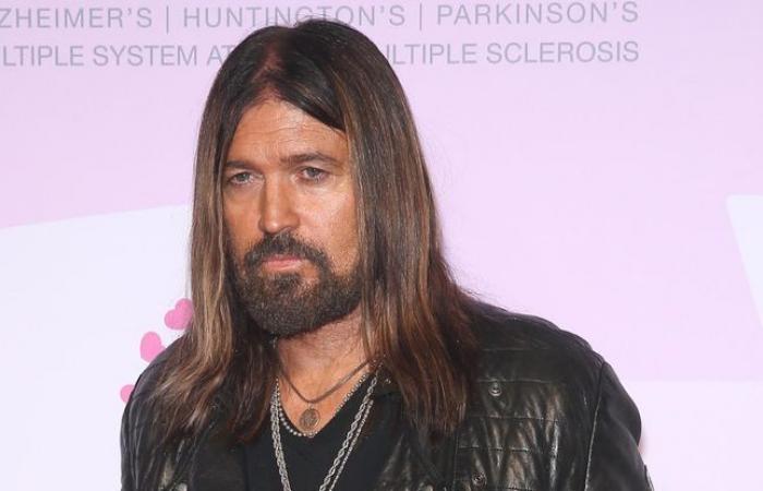 Le concert de Billy Ray Cyrus pour Donald Trump qualifié de « désastre » par les internautes