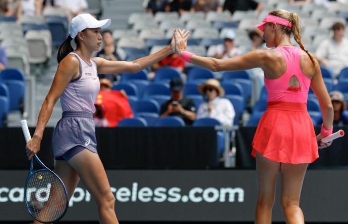 Zhang/Mladenovic se remettent d’un départ lent pour atteindre les quarts de finale de l’Open d’Australie-Xinhua