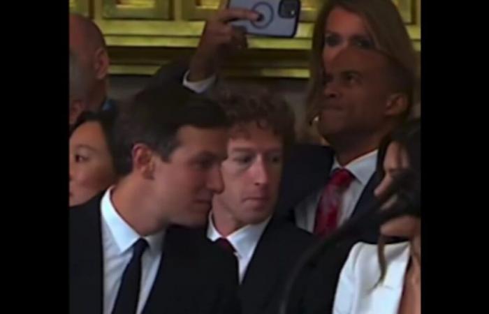 Mark Zuckerberg regarde le décolleté de Lauren Sanchez lors de l’investiture de Donald Trump ?