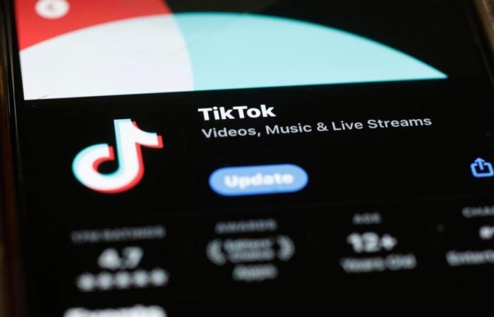 Pourquoi TikTok est-il toujours hors des magasins d’applications Apple et Google ? Voici ce qu’il faut savoir après que Trump ait suspendu l’interdiction