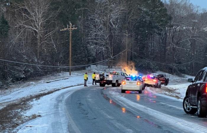 Les résidents sont invités à rester hors des routes en raison des conditions dangereuses