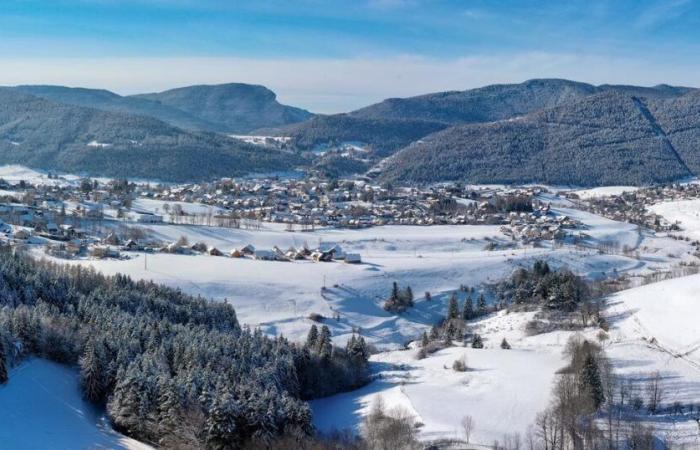 Un skieur de 10 ans décède suite à une collision avec une paroi rocheuse