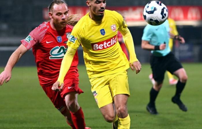 Football – National. Josselin Gromat, before Concarneau