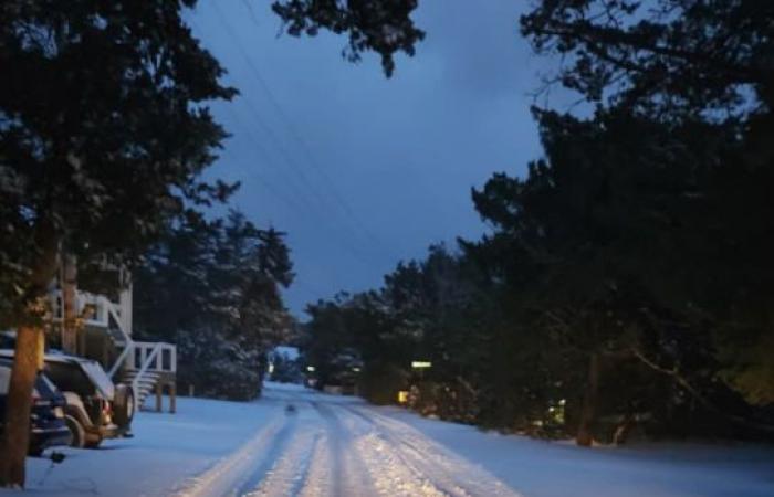 Jusqu’à un pouce de neige supplémentaire attendu sur les îles Hatteras et Ocracoke mercredi matin