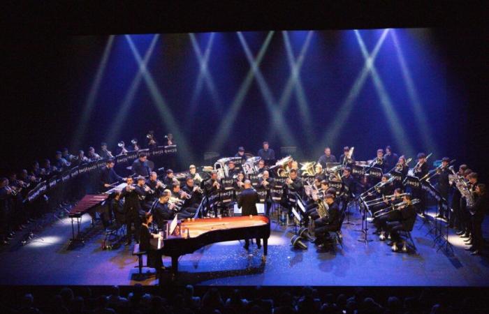 Au Théâtre du Jura, la magie orchestrée par le Jura Brass Ensemble a opéré