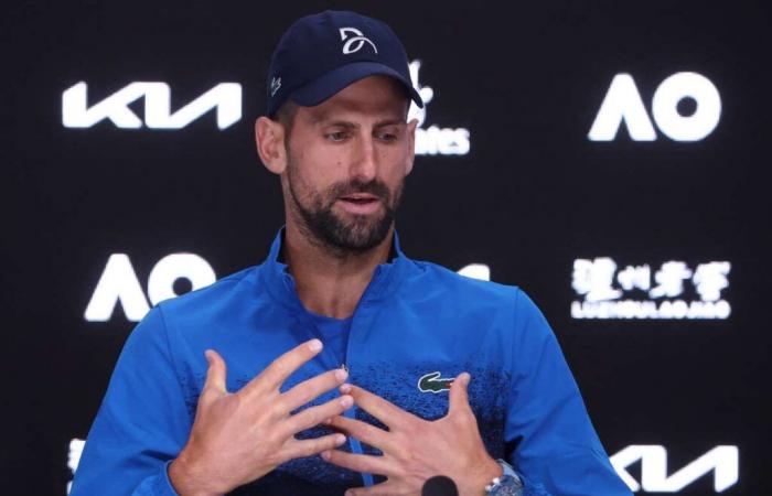 Djokovic « préoccupé » par sa blessure à la jambe