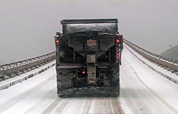 Un blizzard paralyse les communautés de la côte du Golfe avec un record de neige