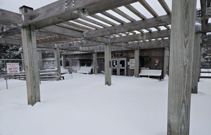 Jusqu’à un pouce de neige supplémentaire attendu sur les îles Hatteras et Ocracoke mercredi matin