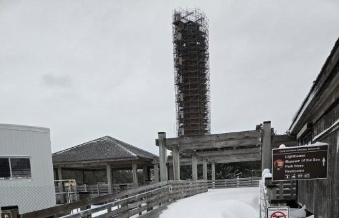 Jusqu’à un pouce de neige supplémentaire attendu sur les îles Hatteras et Ocracoke mercredi matin