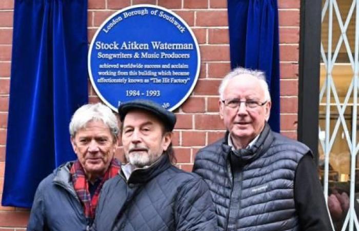 « Quel merveilleux honneur… » Stock Aitken Waterman reçoit la Blue Plaque en reconnaissance de sa contribution à la musique britannique