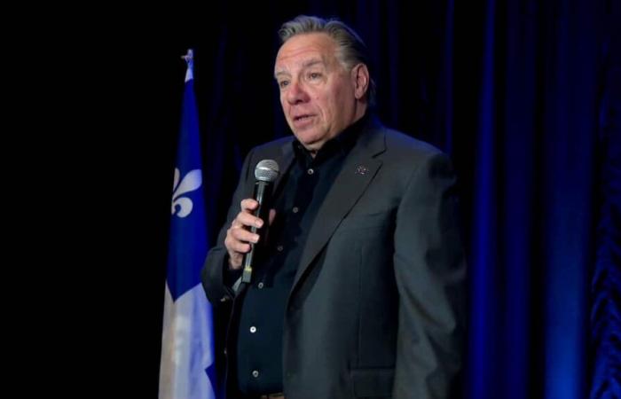 Les étranges souvenirs covidiens de François Legault