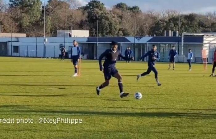 Sans Andy Carroll blessé, les Girondins se préparent avant Poitiers