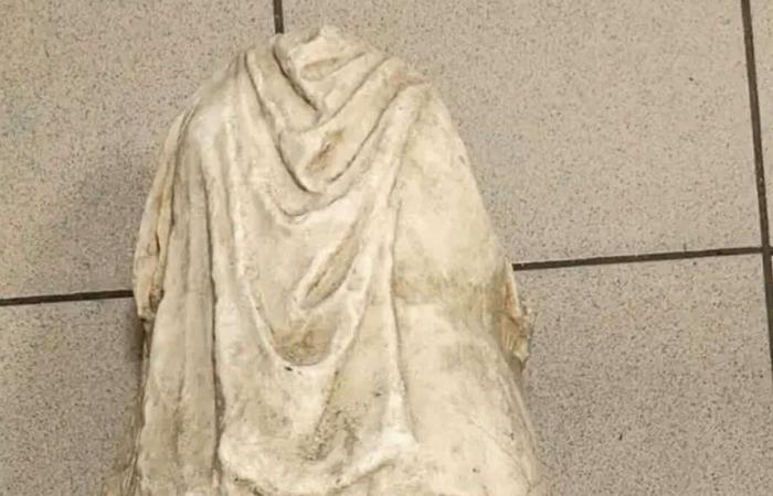 Une statue datant d’il y a 2000 ans trouvée dans un sac poubelle en Grèce