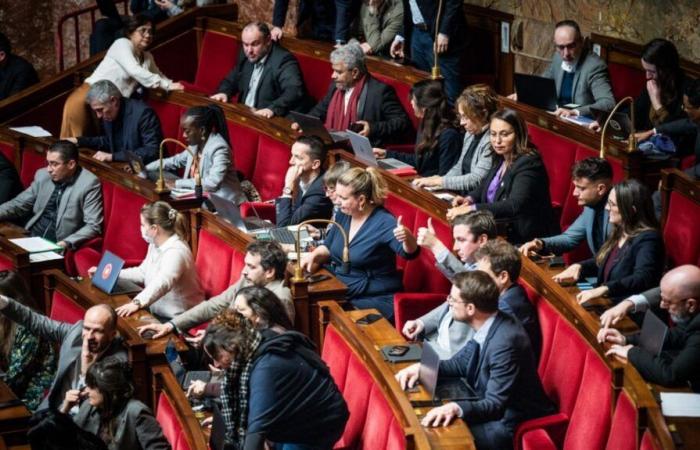 Le Parti socialiste « romprait définitivement avec le NFP » s’il ne votait pas la censure lors de l’examen du budget, estime La France insoumise