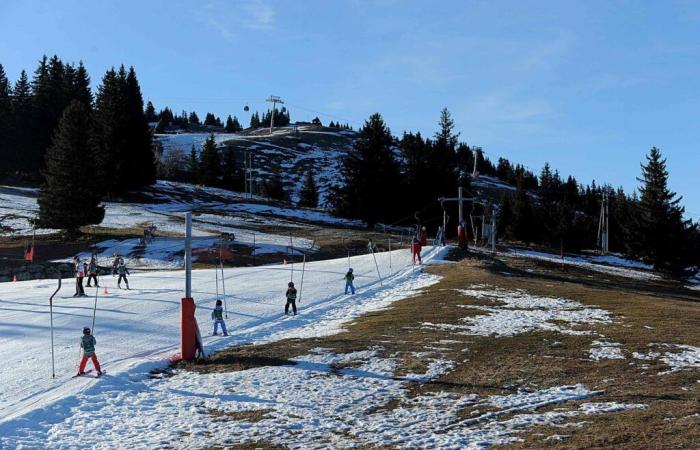 Un skieur de 10 ans tué après avoir heurté une paroi rocheuse