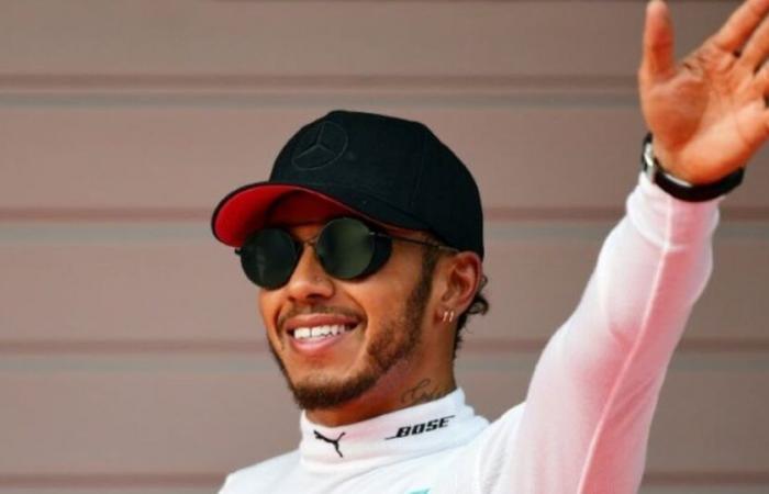 Hamilton fait ses premiers tours en tant que pilote Ferrari