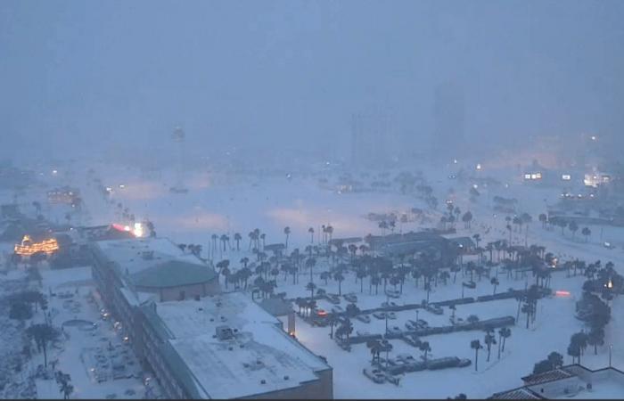 La neige recouvre la côte du Golfe lors d’une tempête hivernale historique, les rapports finaux arrivent