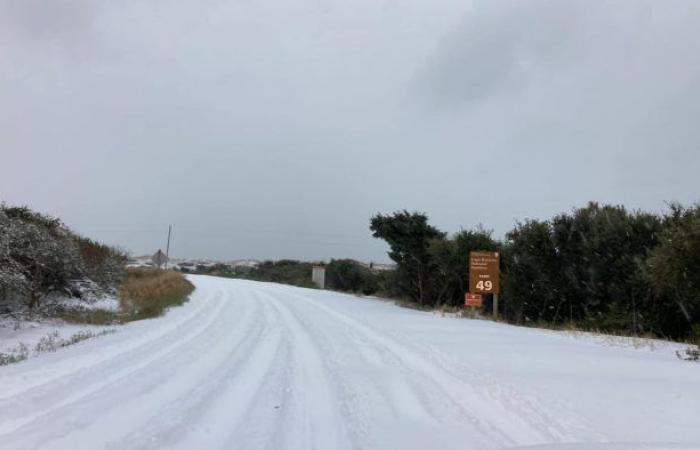 Jusqu’à un pouce de neige supplémentaire attendu sur les îles Hatteras et Ocracoke mercredi matin