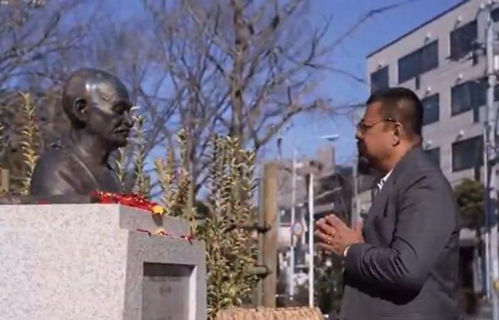 Assam CM Himanta Biswa Sarma rend hommage à la statue de Gandhi à Tokyo