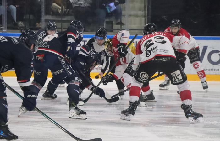 Hockey sur glace – Match sans empattement entre Dukes et Gothics