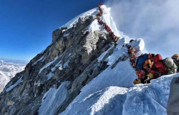 Le Népal augmente considérablement les prix pour les alpinistes