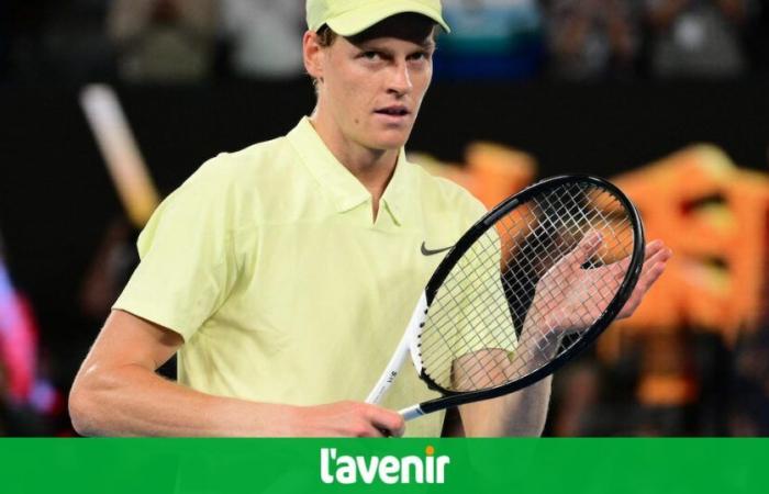 Jannik Sinner domine Alex De Minaur et se qualifie pour les demi-finales (vidéo)