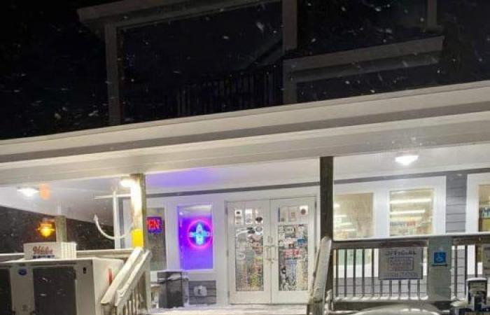 Jusqu’à un pouce de neige supplémentaire attendu sur les îles Hatteras et Ocracoke mercredi matin