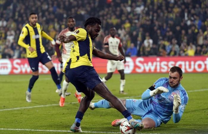 Fenerbahçe fait match nul avec Lyon en UEFA Europa League