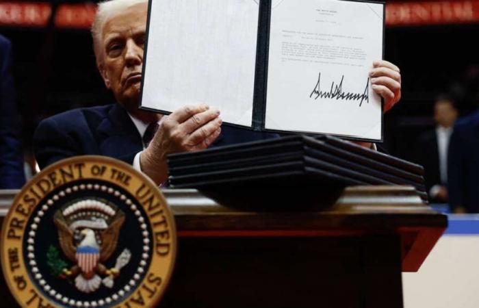 Voici ce que révèle la signature de Donald Trump sur lui, selon un expert