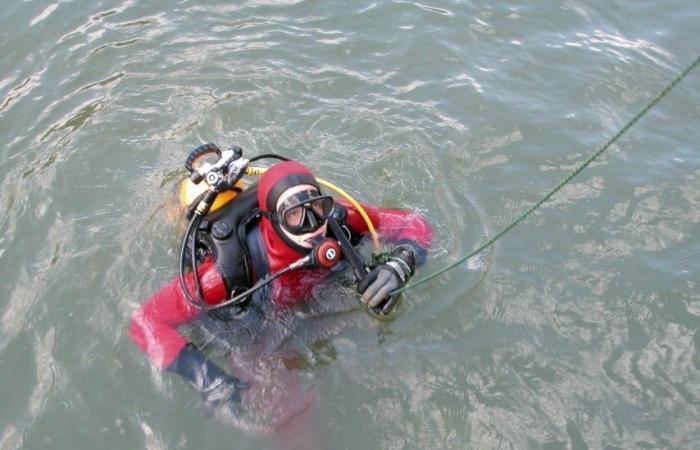 En Gironde, un corps découvert dans une voiture immergée au fond d’une rivière