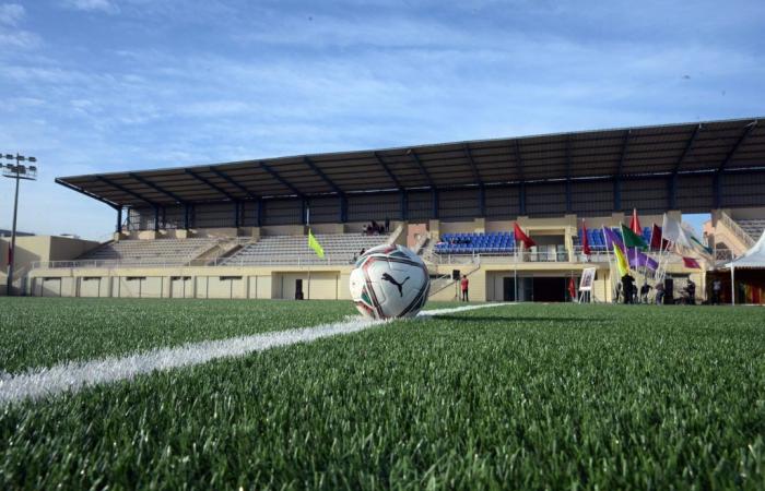 Inauguration du stade municipal de Bouznika avec un gazon synthétique de nouvelle génération.