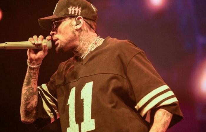 Chris Brown réclame 500 millions de dollars à Warner Bros.