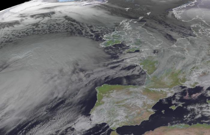 La tempête Eowyn se dirige vers la Grande-Bretagne et l’Irlande