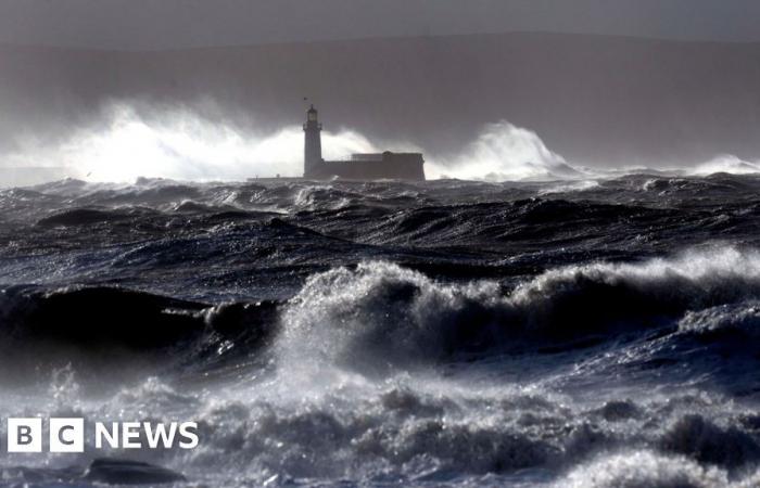 De violents coups de vent sont prévus pour la tempête Éowyn de vendredi