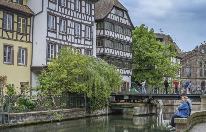 Quel avenir pour le pont tournant, cet ouvrage rare et vieillissant à Strasbourg, qui attire les touristes