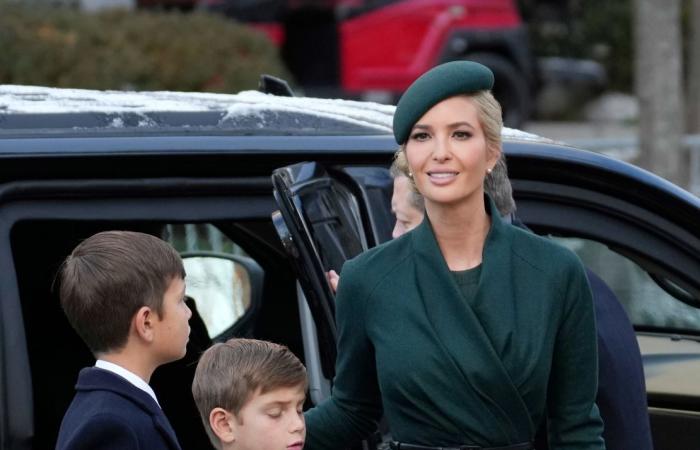 Le chapeau canotier de Melania Trump, ses robes de bal inaugurales et autres looks clés d’inauguration