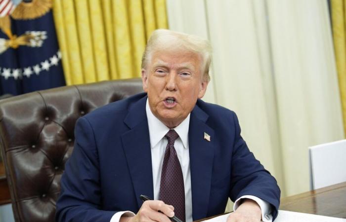 Donald Trump dit espérer éviter des frappes contre l’Iran