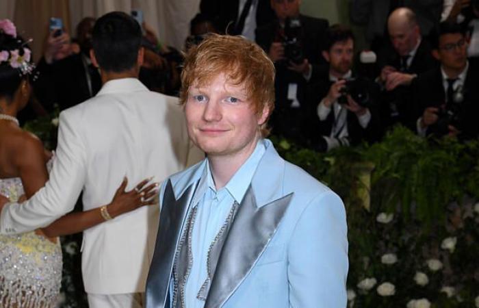 Ed Sheeran dément les rumeurs selon lesquelles il aurait célébré le réveillon du Nouvel An chez JK Rowling