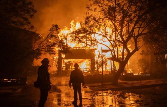 de nouveaux incendies obligent à évacuer des dizaines de milliers de personnes