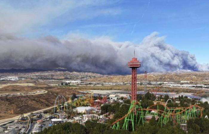 Nouvel incendie près de Los Angeles : les pompiers progressent