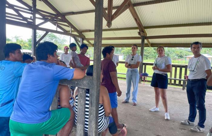 la délicate mission des soignants dans le village amérindien de Trois Manétuviers