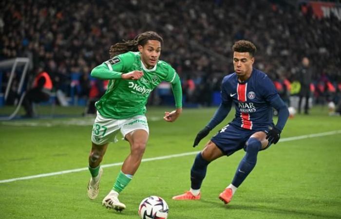 Chelsea regarde le jeune monde de Saint-Etienne, Mathis Amougou