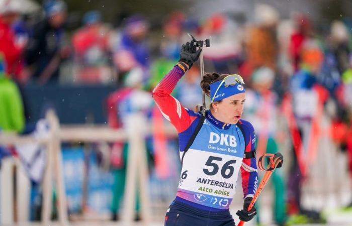 Biathlon | «Je me suis retrouvée» : au sprint d’Antholz, Julia Simon a fait son retour à la cérémonie des fleurs | Magazine Nordique