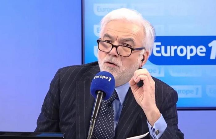 Le coup de gueule de Pascal Praud contre le « cordon médiatique sanitaire » de la RTBF