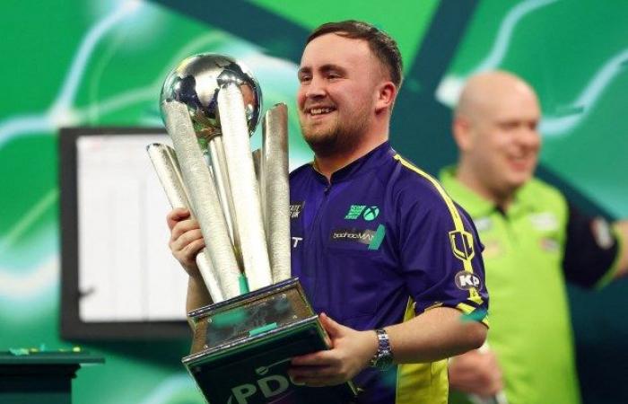 Luke Littler affrontera Van Gerwen au Dutch Darts Masters lors d’une répétition de la finale du Championnat du monde après la chute de Humphries