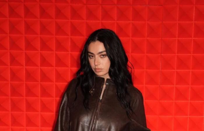 La musique britannique met en vedette Charli XCX et Raye à se produire aux Grammy Awards – The Irish News